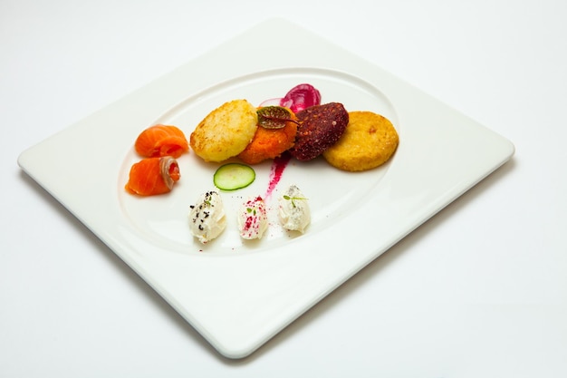 Różne talerze z potrawami